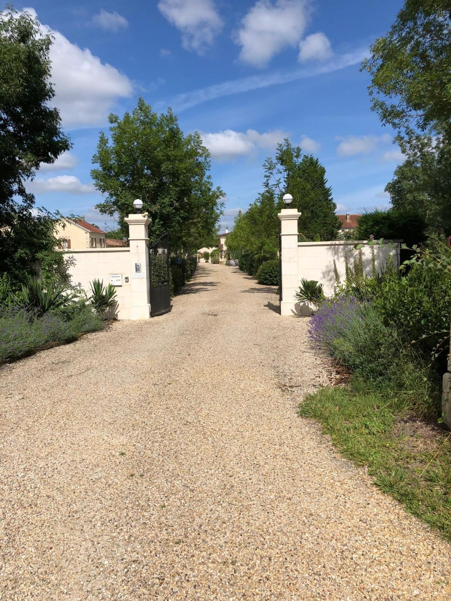 Gites De Cognac Breville Exterior photo