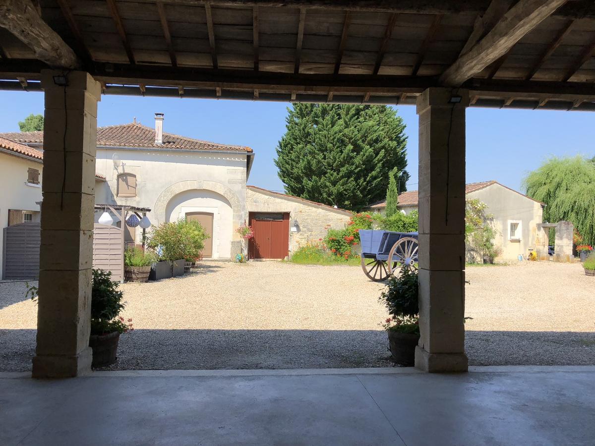 Gites De Cognac Breville Exterior photo